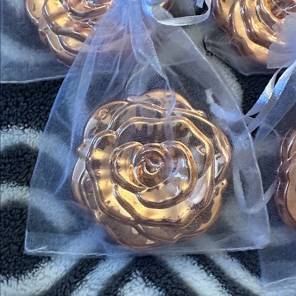Gold Rose Compact Mirrors 12 in Set - Picture 2 of 4